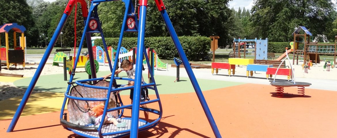 W Tychach powstał plac zabaw dla dzieci niepełnosprawnych