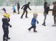 Godziny dla rodziców z dziećmi na lodowiskach sezonowych