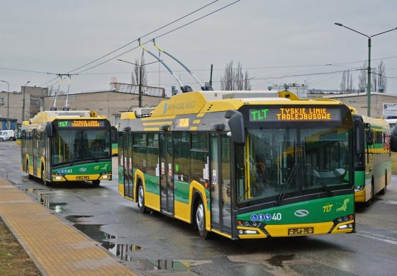 Nowe trolejbusy TLT na placu Baczyńskiego