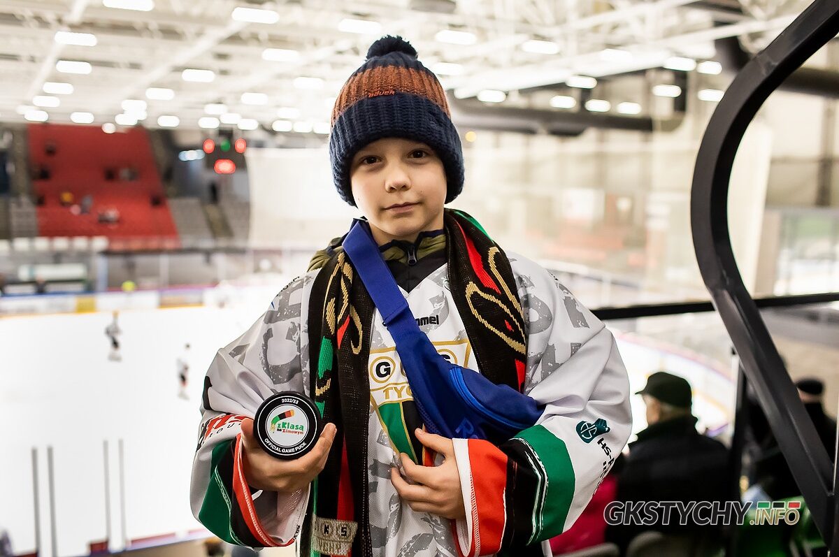 Hokej: „Z Klasą na Zimowym”- GKS nagrodzi uczniów za obecność
